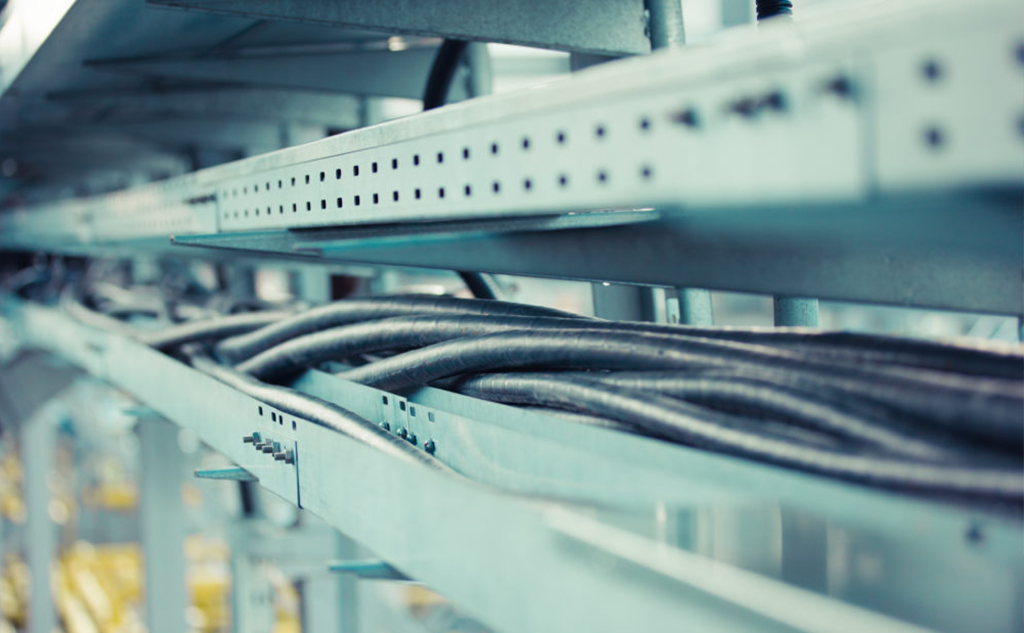 3bandejas-portacables-de-acero-inoxidable